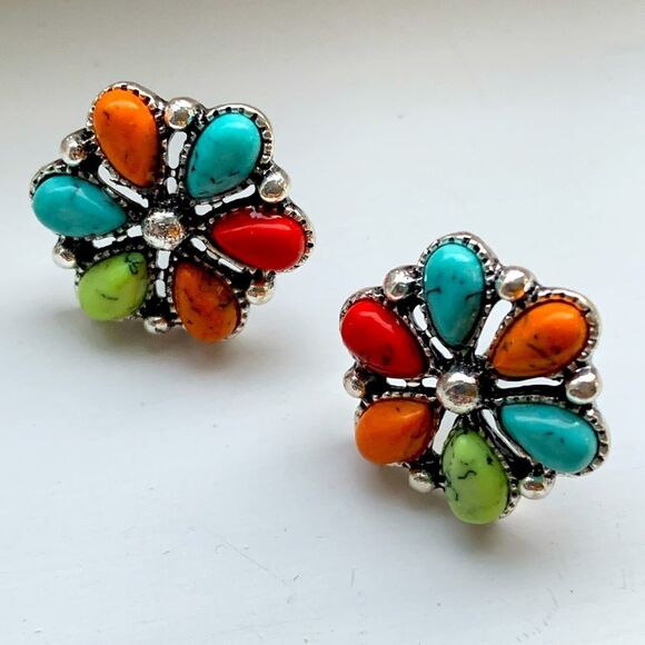 Zuni Cluster Style Studs - Turquoise Tone Western Flower Earrings - Picture 3 of 9